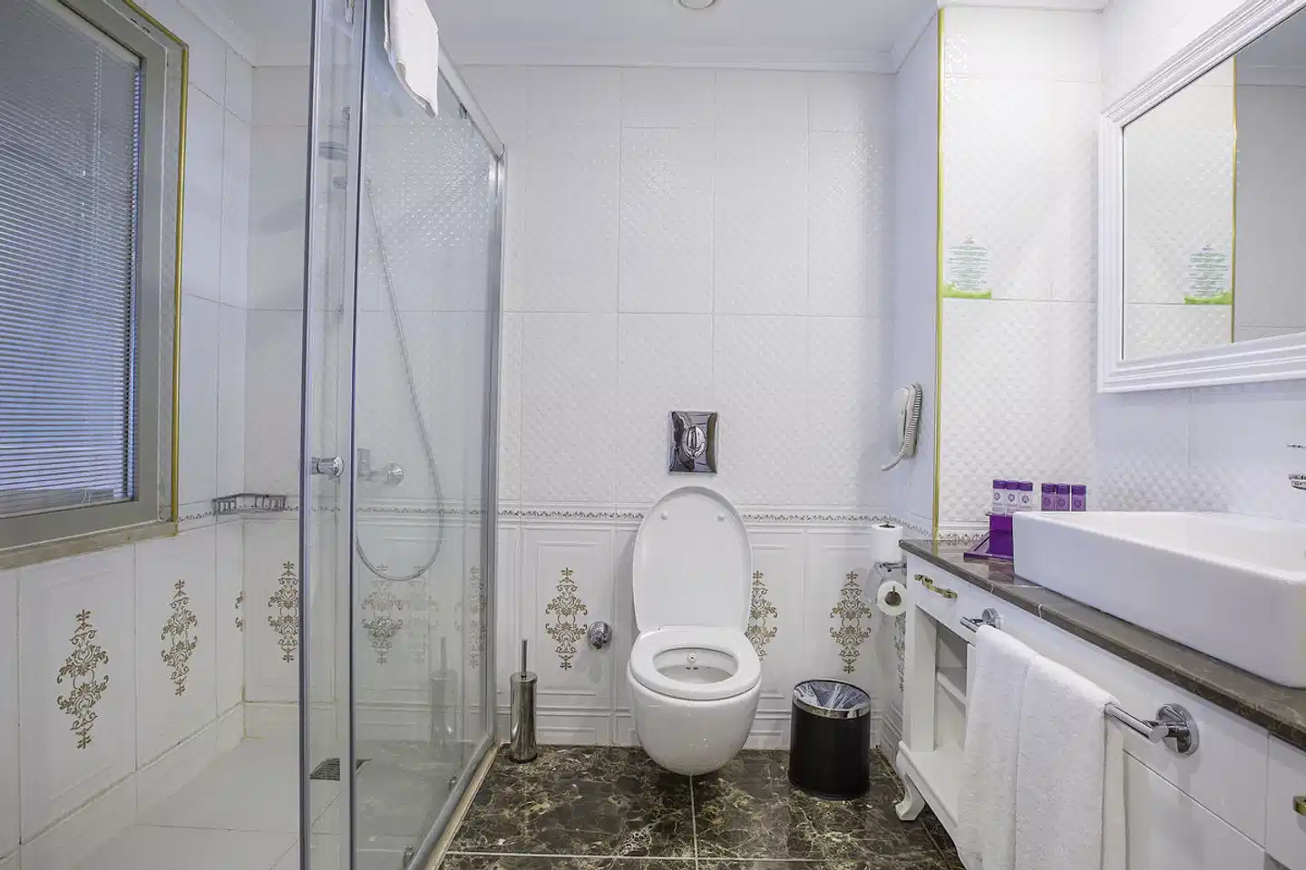 J'adore Deluxe Hotel & Spa Badezimmer