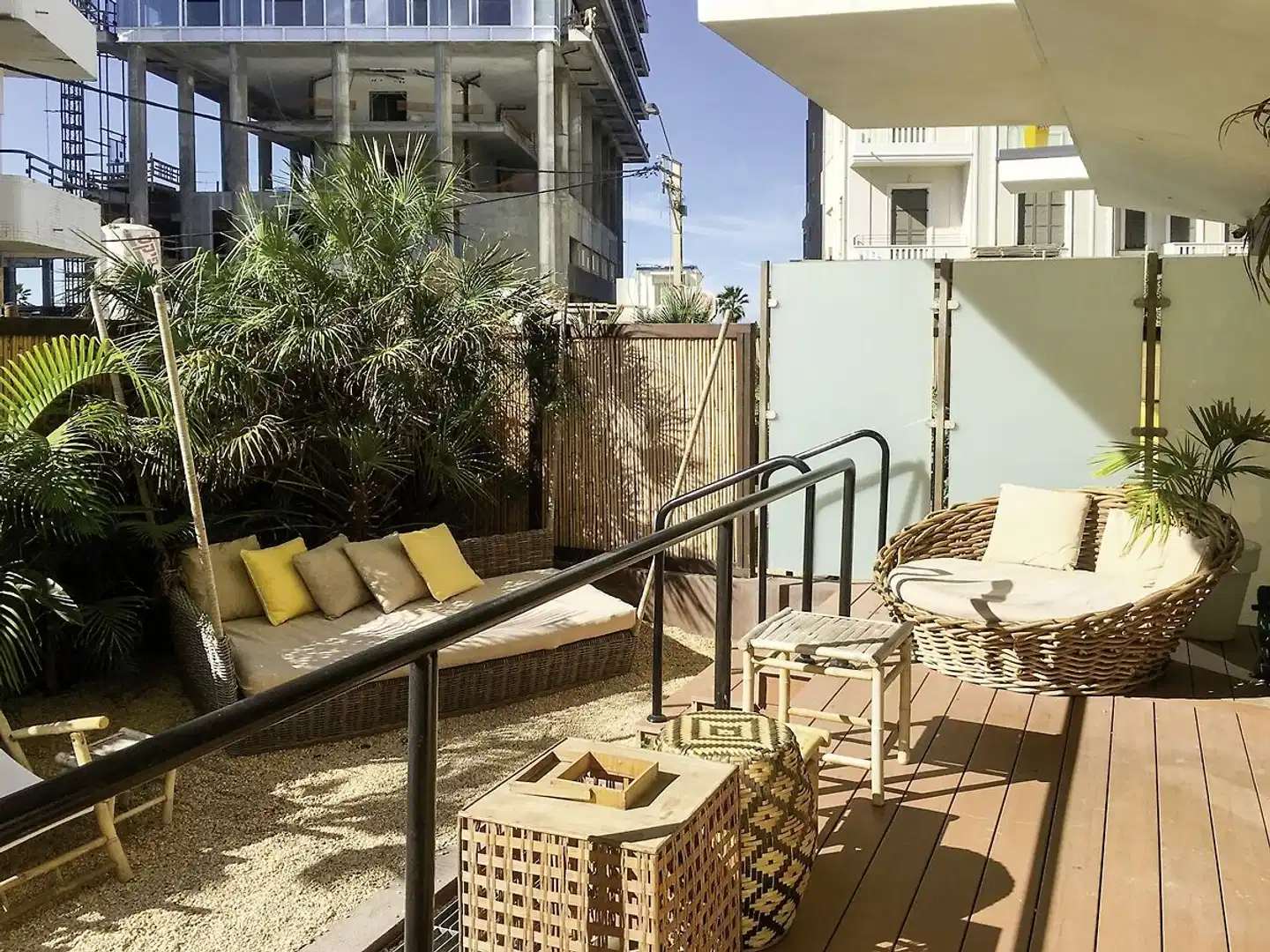 Brown Beach House Tel Aviv Terrasse