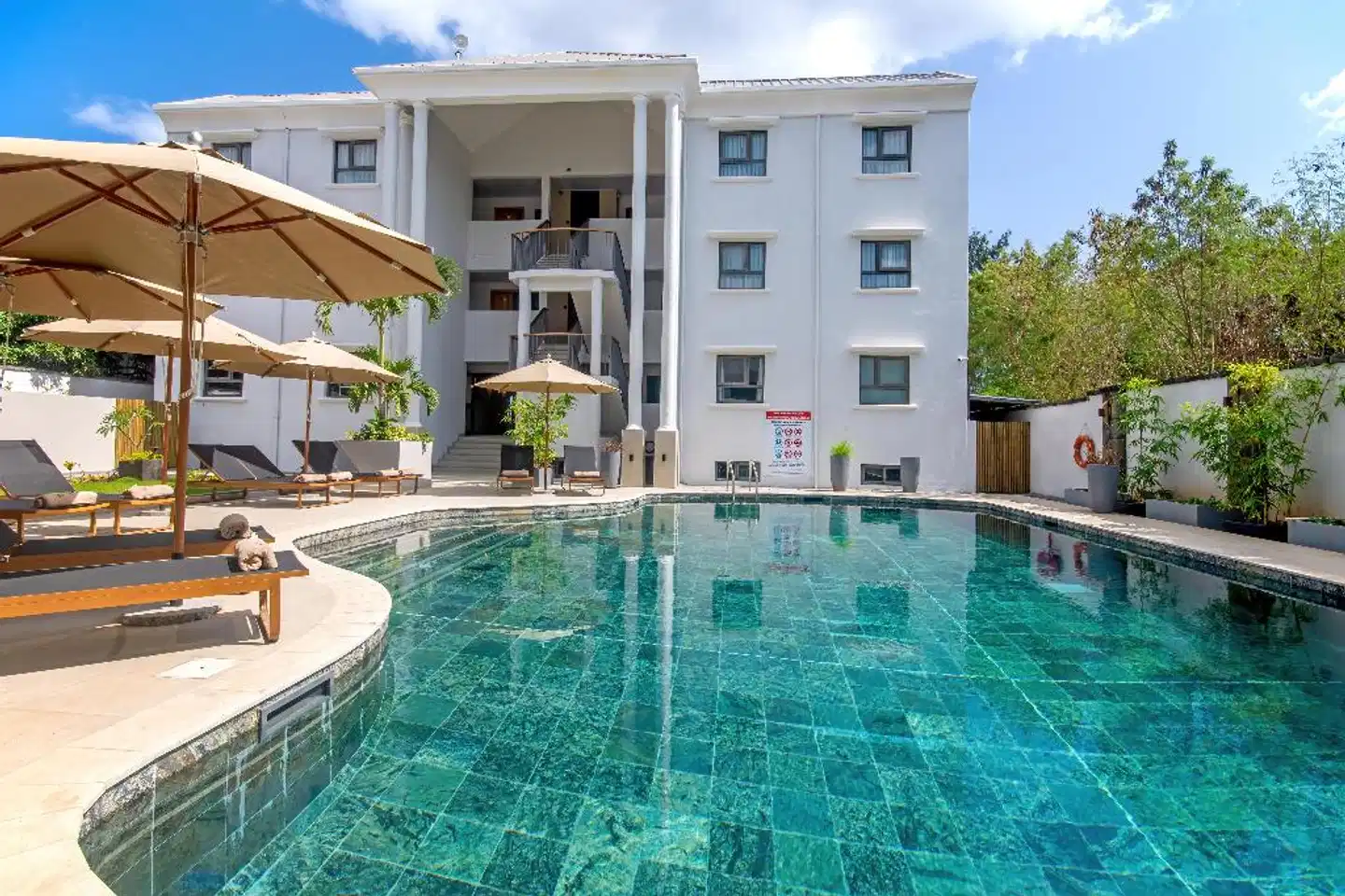 Gosun Beach Residence Pool