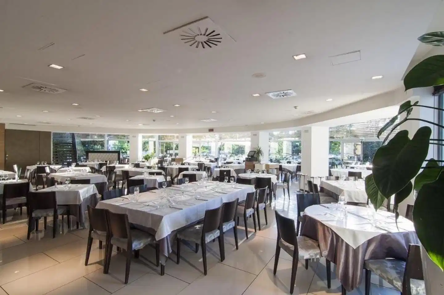 Inverigo Hotel Restaurant