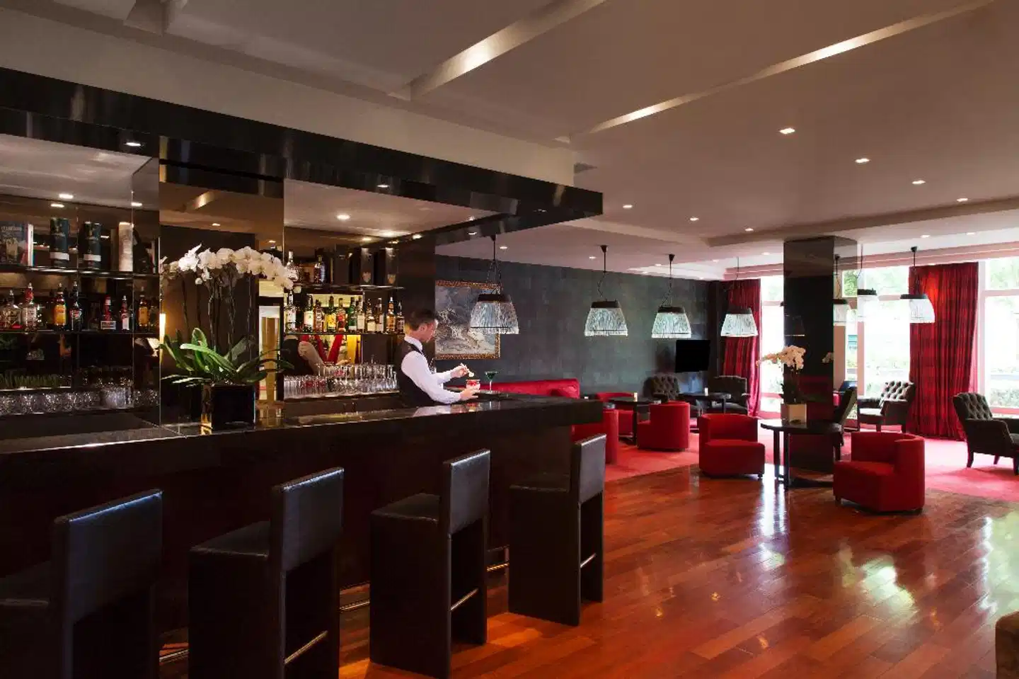 Relais Spa Val d'Europe Bar