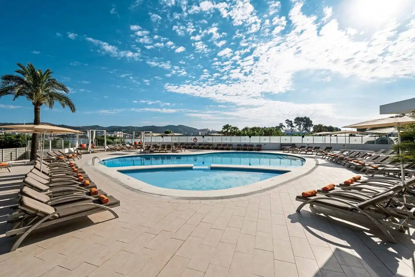 THB Ocean Beach Pool