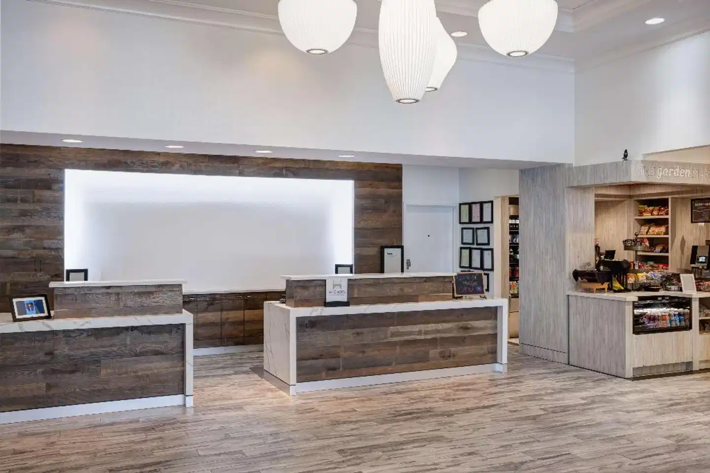 Hilton Garden Inn Nashville Vanderbilt Lobby