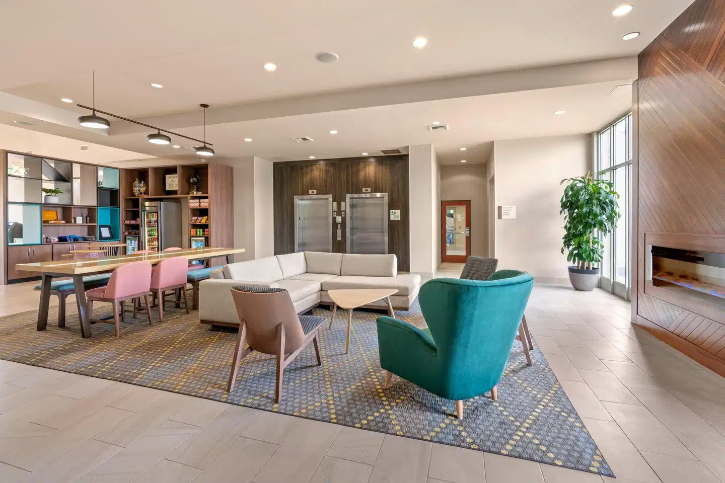 Holiday Inn Yakima, an IHG Hotel Lobby