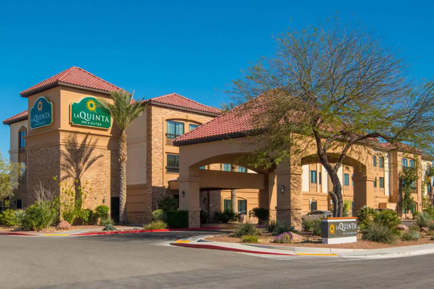 La Quinta Inn & Suites by Wyndham Las Vegas Airport South Aussenansicht