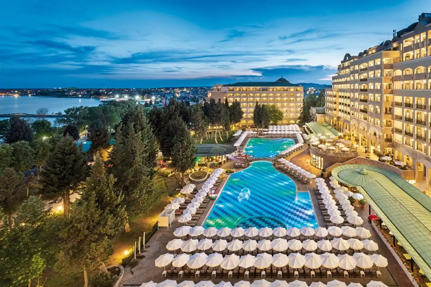 Sol Nessebar Palace Aussenansicht