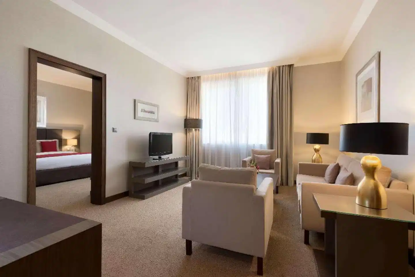 Ramada Abu Dhabi Downtown Wohnbeispiel