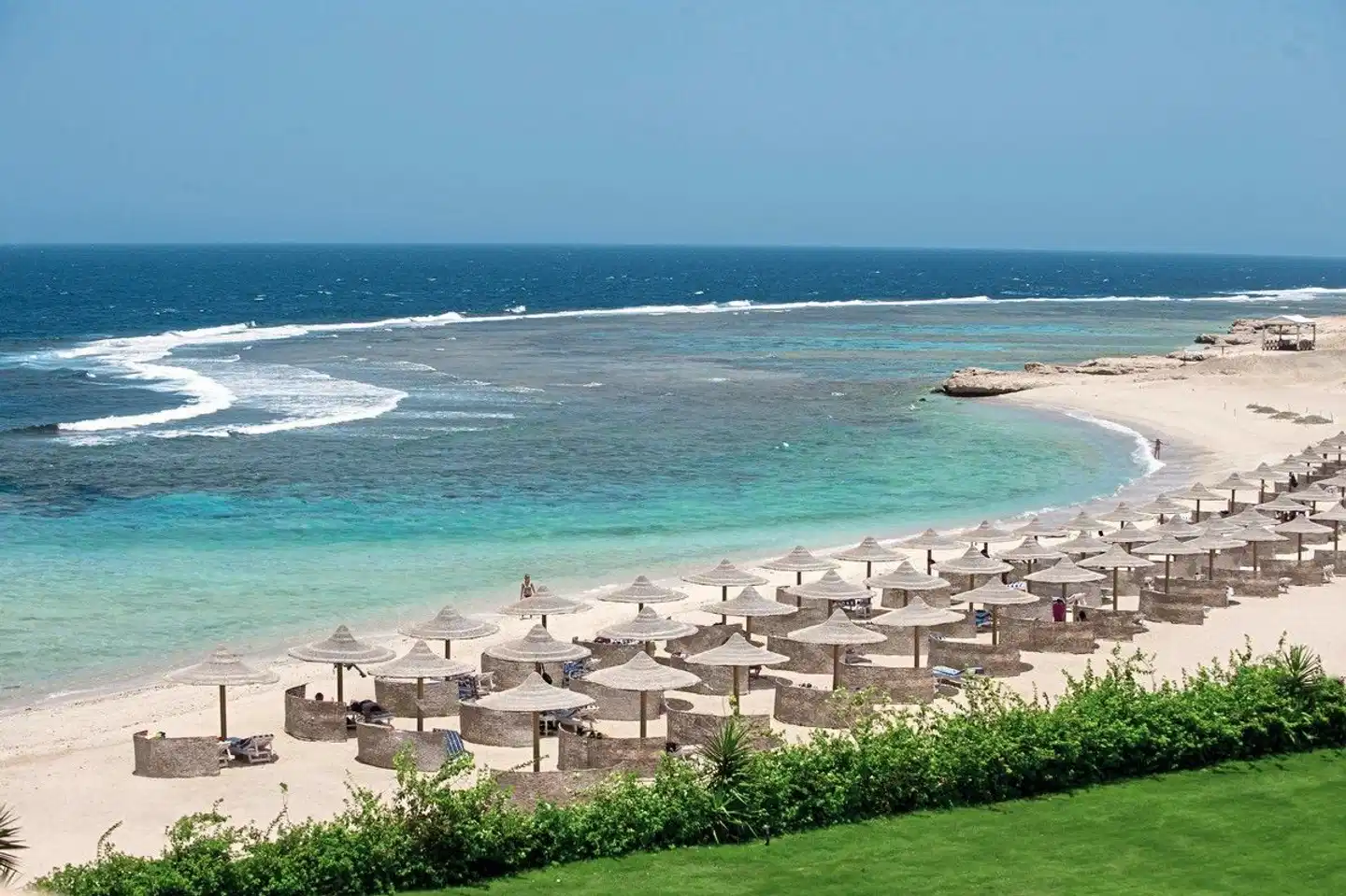 Concorde Moreen Beach Resort & Spa Strand