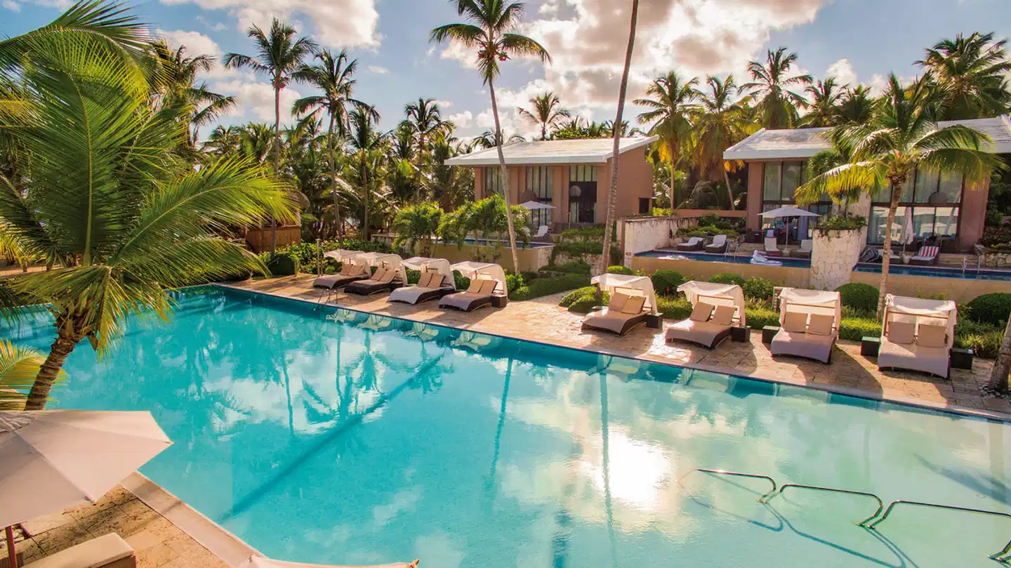 Catalonia Royal Bávaro Pool