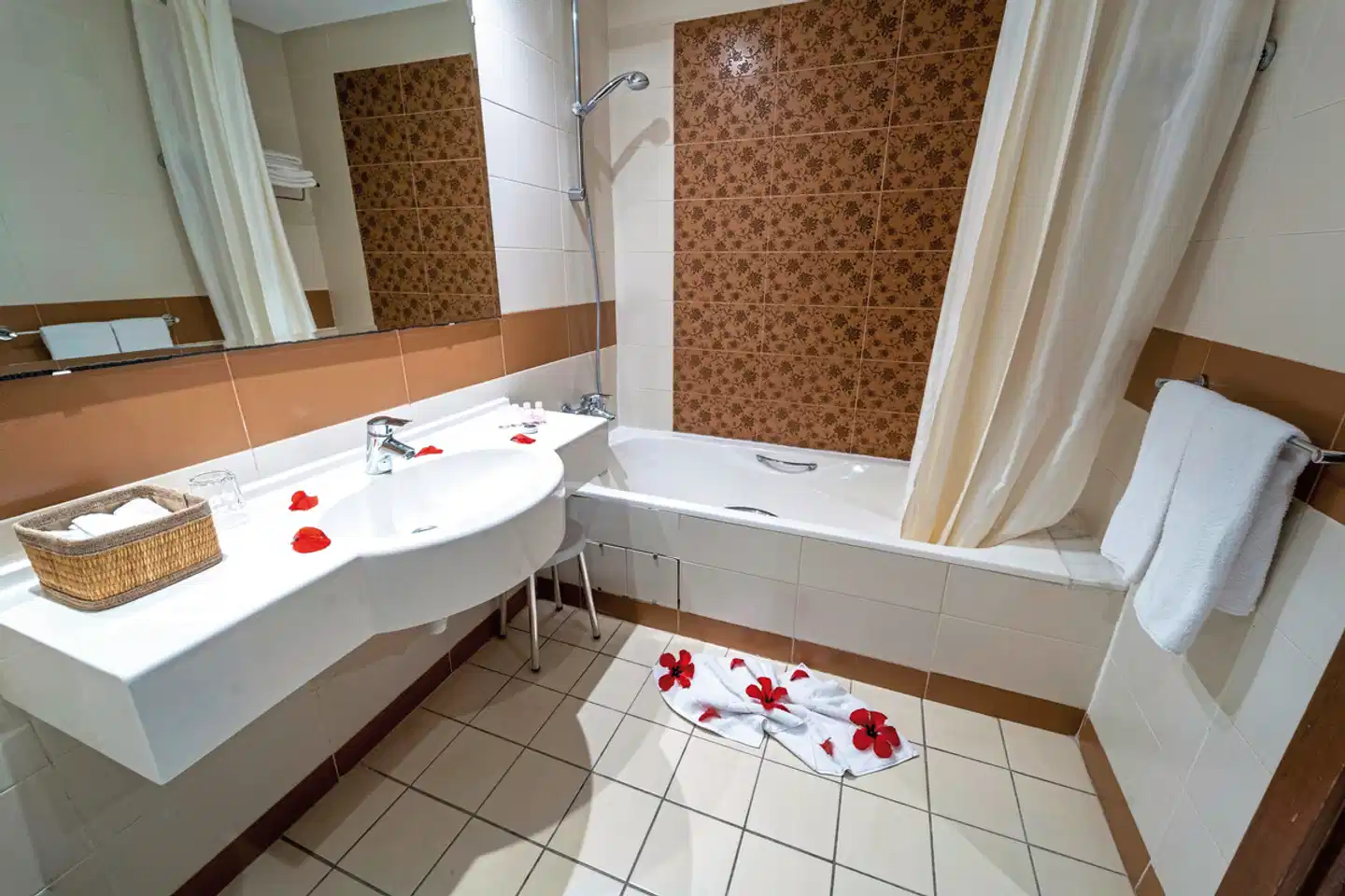 Eden Yasmine Resort & Spa Badezimmer