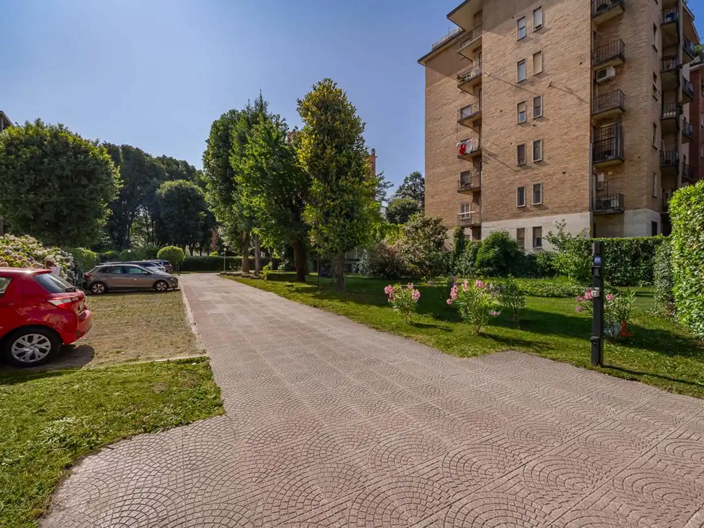 iH Aparthotel Milano Argonne Park Aussenansicht