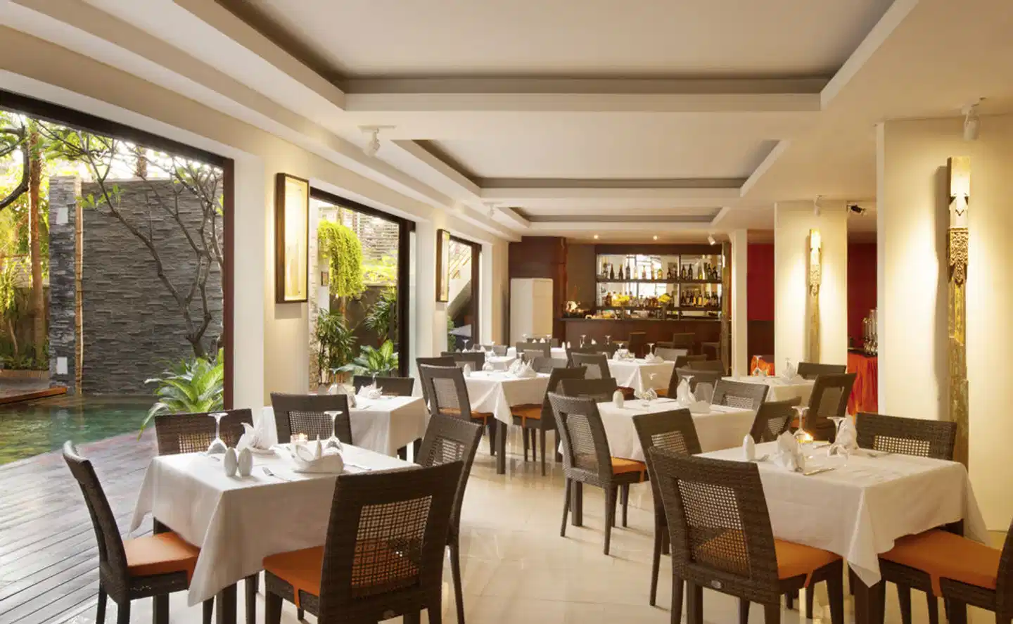 d'primahotel Seminyak Restaurant