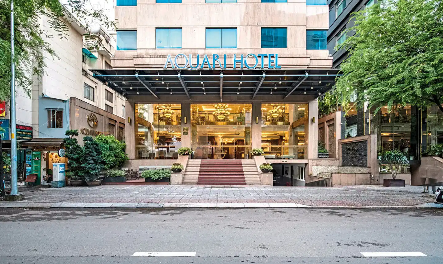 Aquari Hotel Aussenansicht