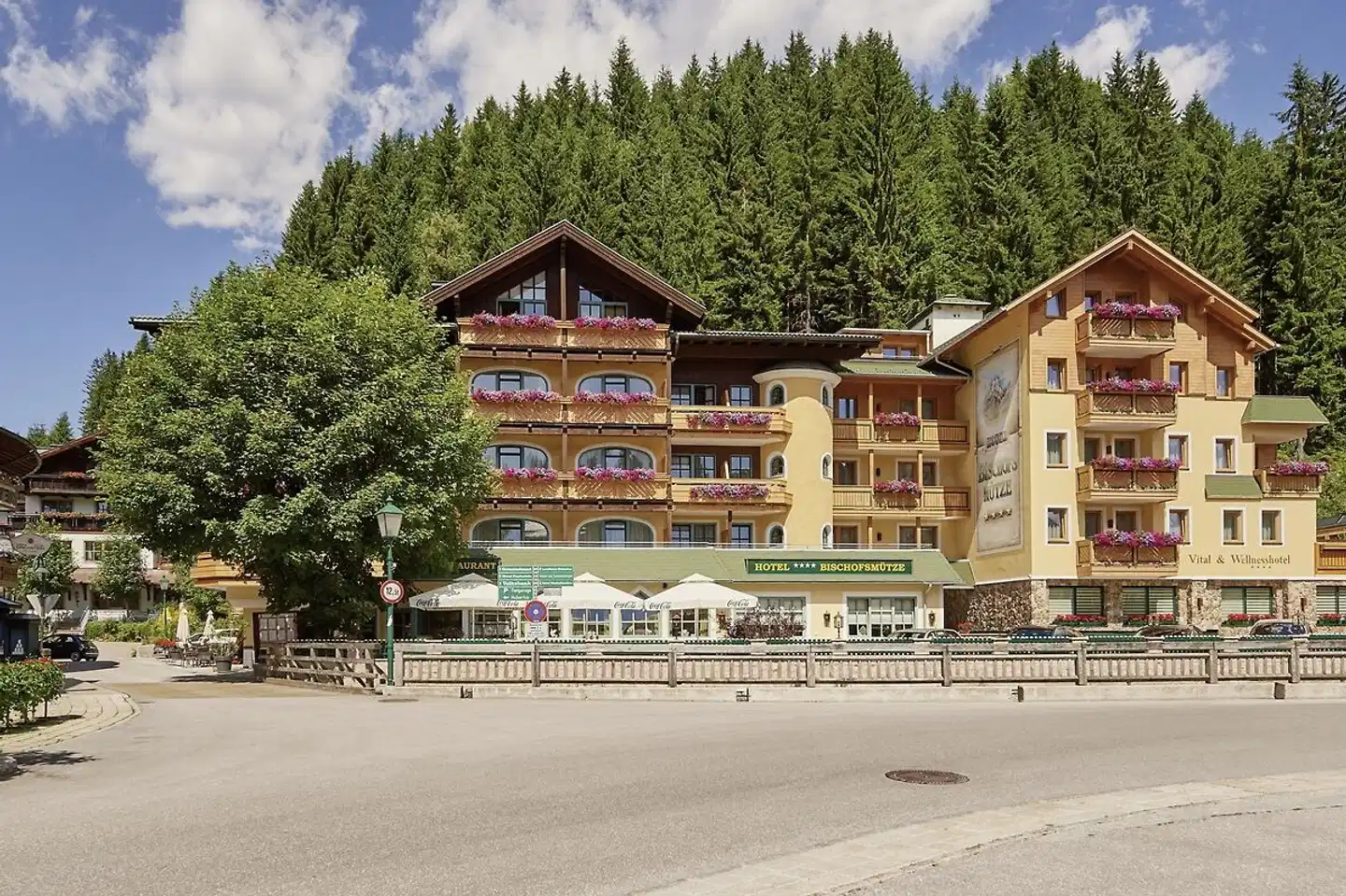 Hanneshof Resort - Hotel Bischofsmütze Aussenansicht