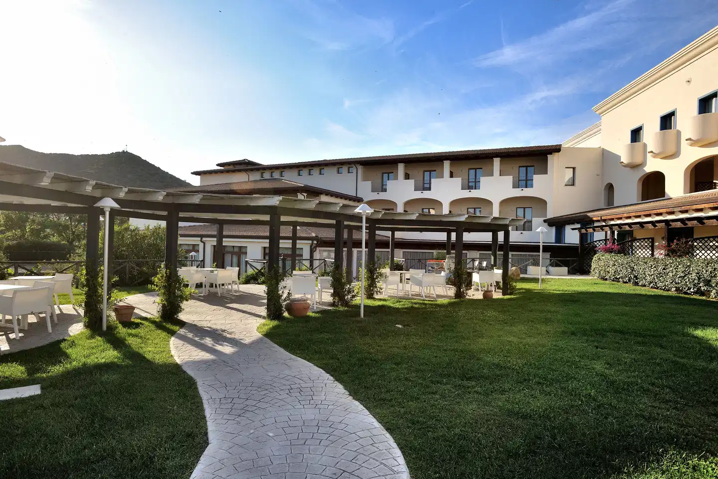 Hotel Cala Della Torre Garten