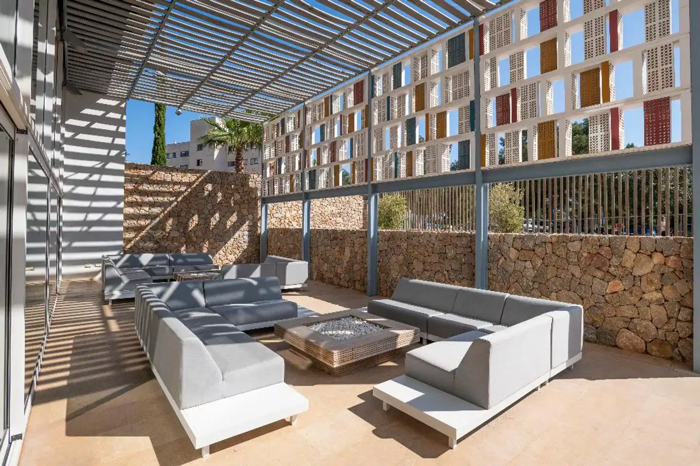 Leonardo Boutique Mallorca Port Portals Lobby