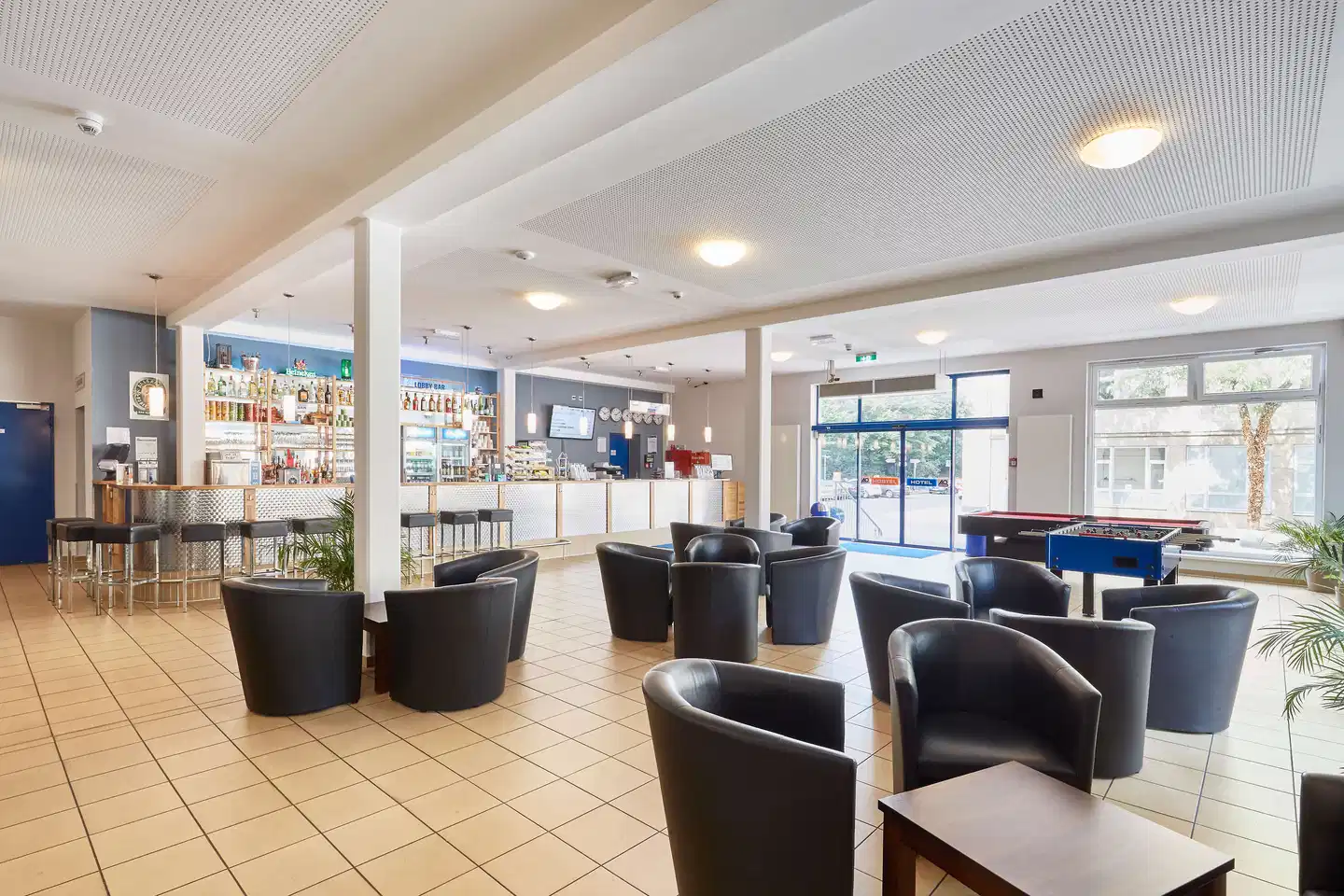 a&o Aachen Hauptbahnhof Bar