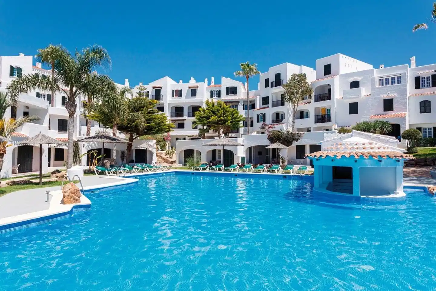 Carema Garden Village Pool