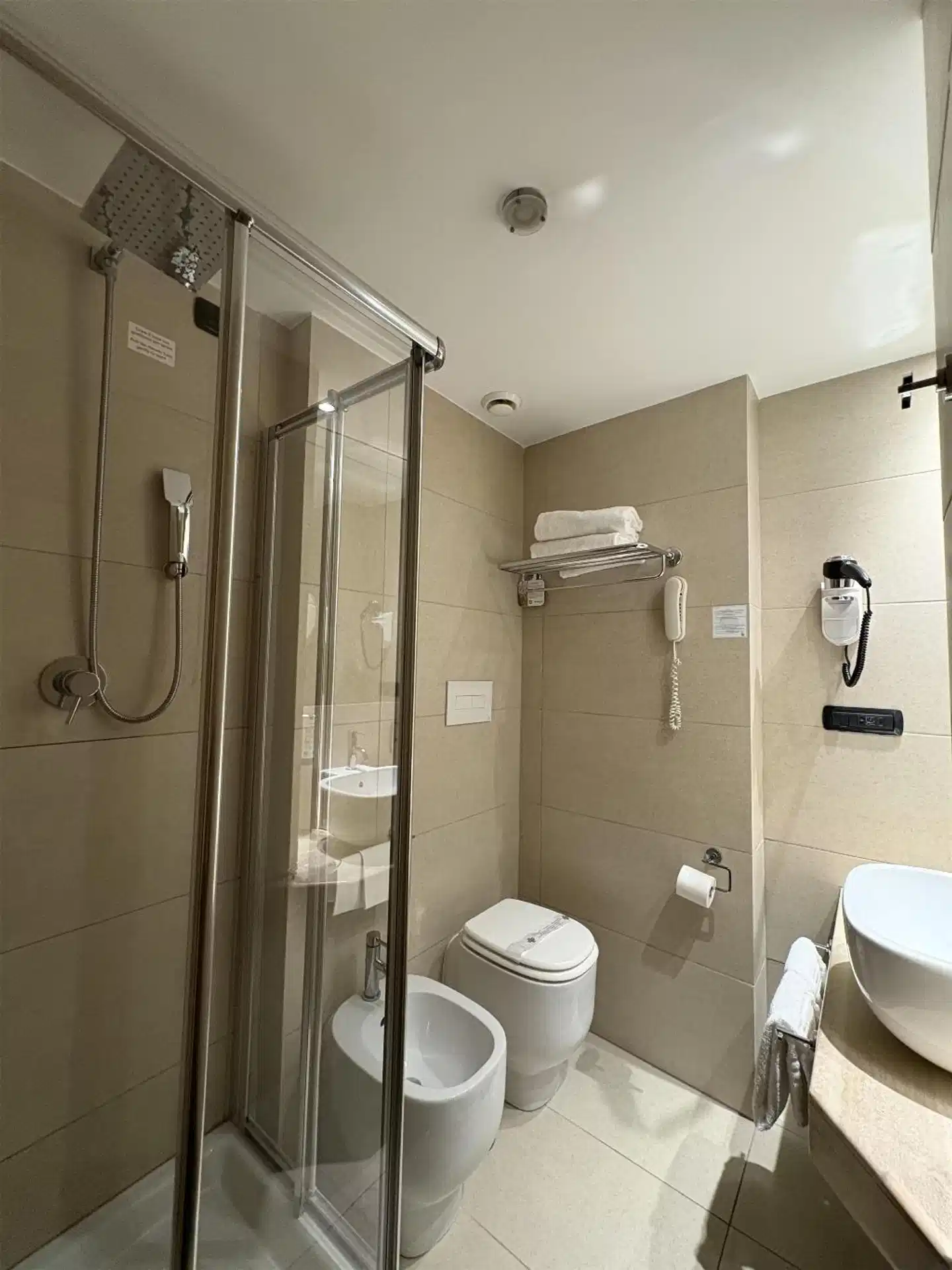 Best Western Hotel Rome Airport Badezimmer