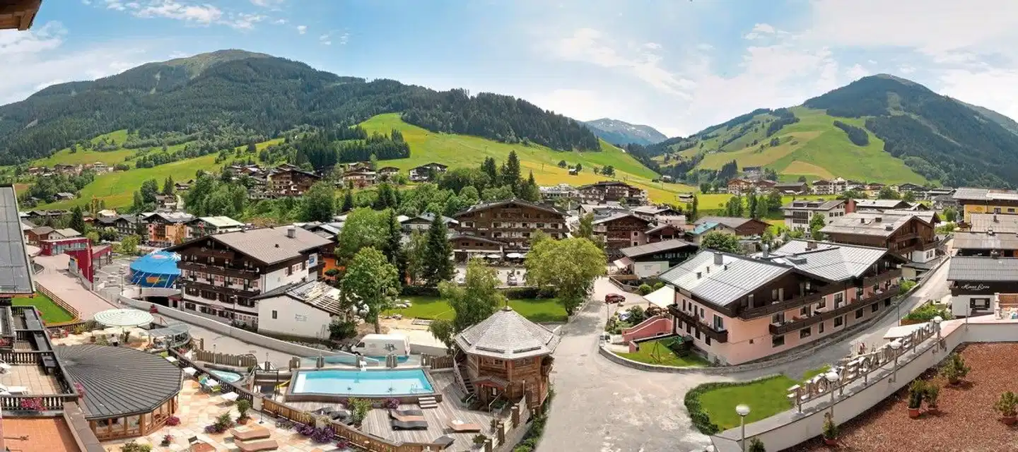 Alpine Palace Aussenansicht