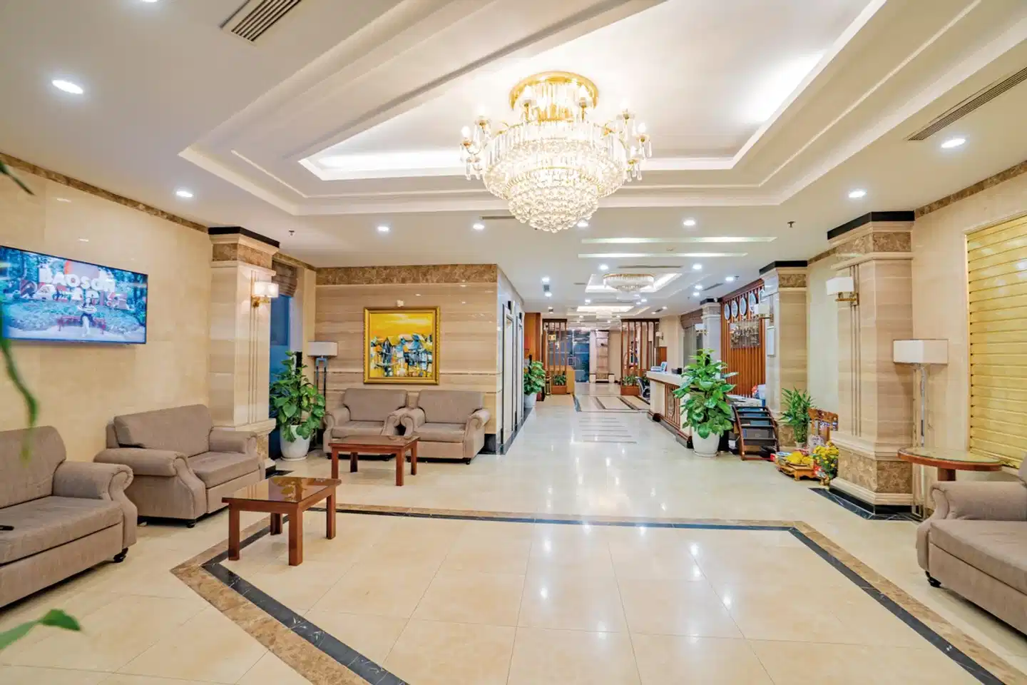 Larosa Hotel Lobby