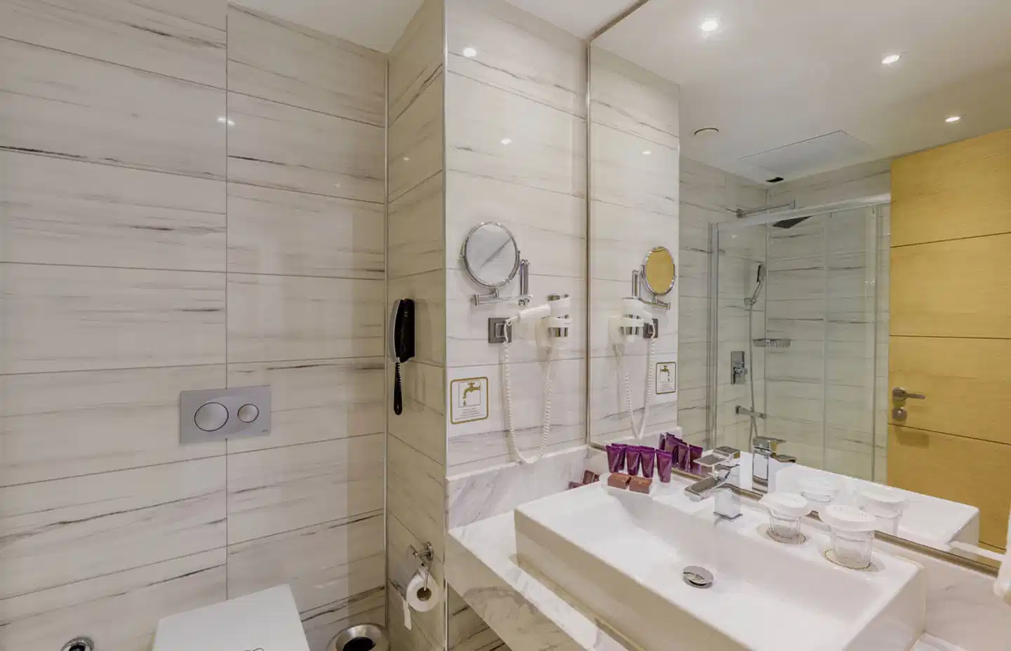 Sirius Deluxe Badezimmer