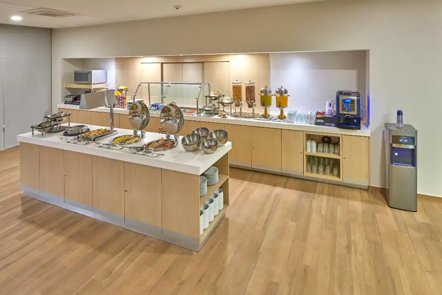 City Express Suites Cancún Aeropuerto Restaurant