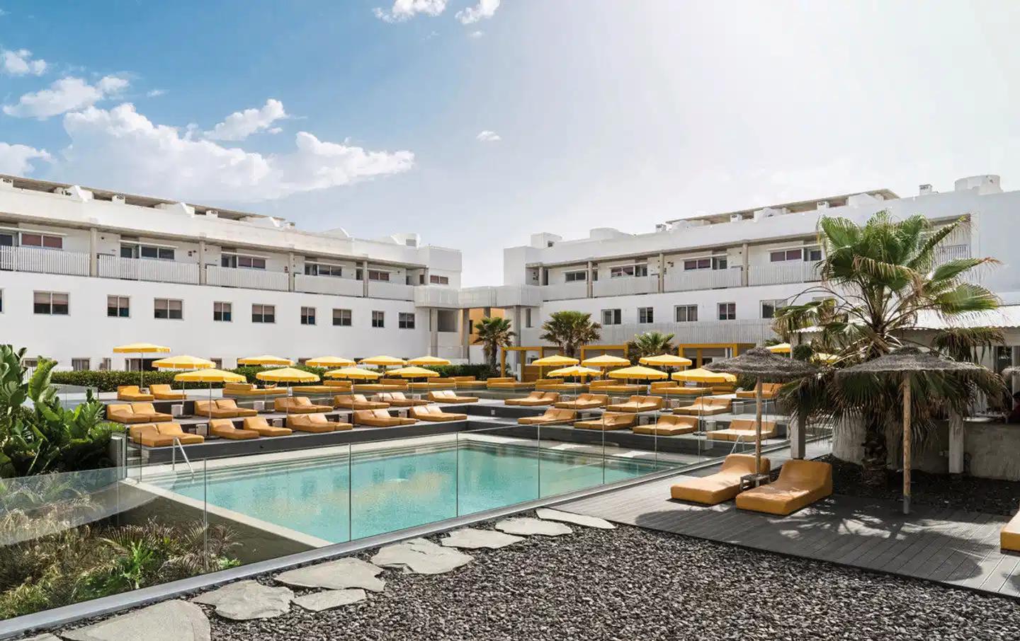 Buendia Corralejo Nohotel Pool