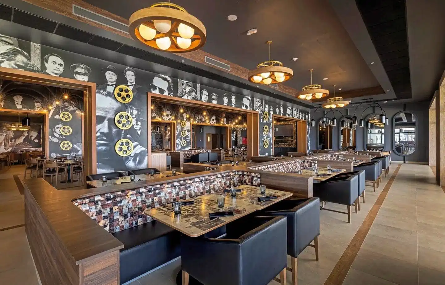 Planet Hollywood Cancun by Royalton Bar