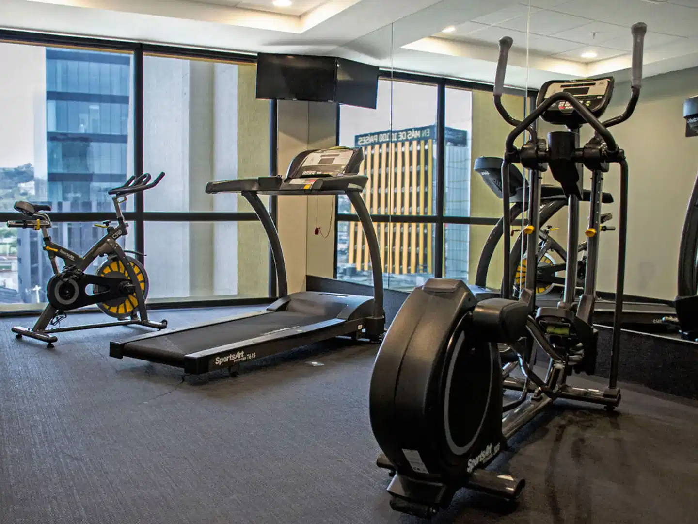 City Express Plus Monterrey San Jeronimo Sport und Entertainment