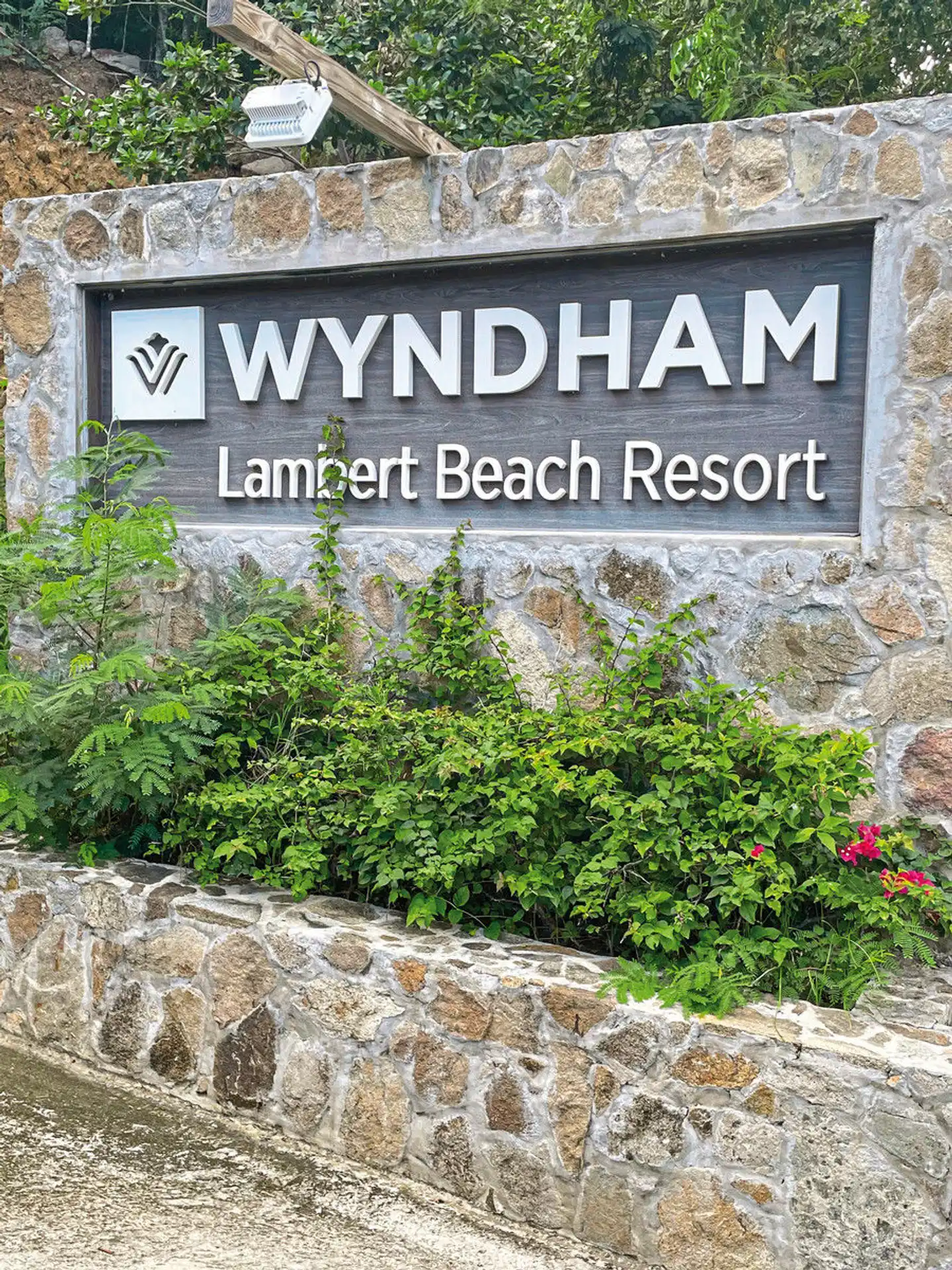 Wyndham Lambert Beach Resort Aussenansicht