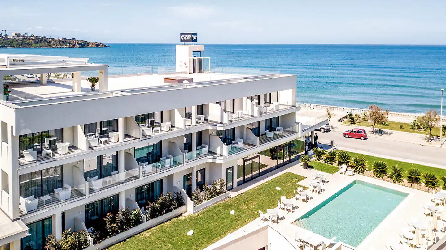 Victoria Palace Pool