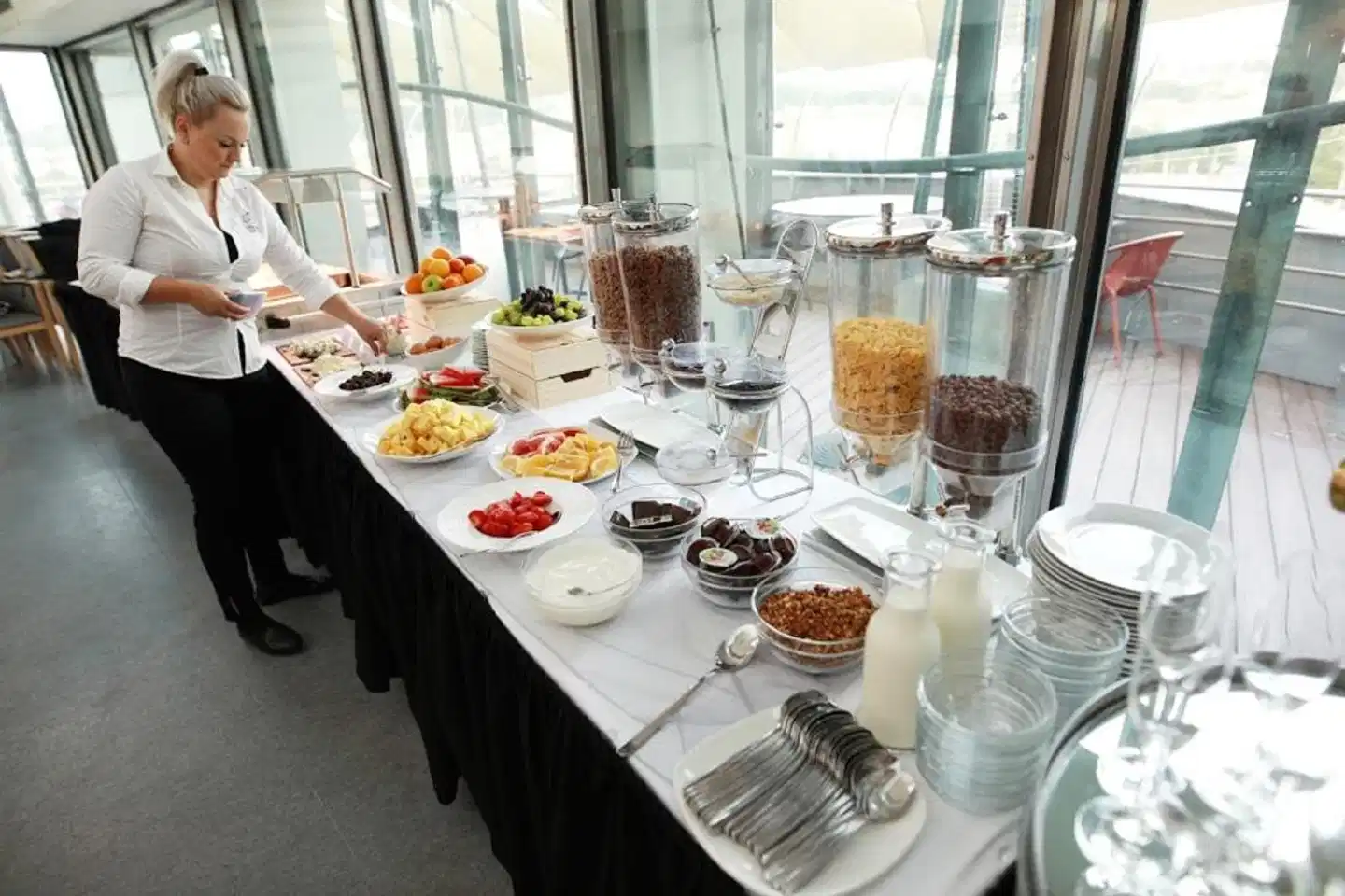 Dancing House Hotel Restaurant