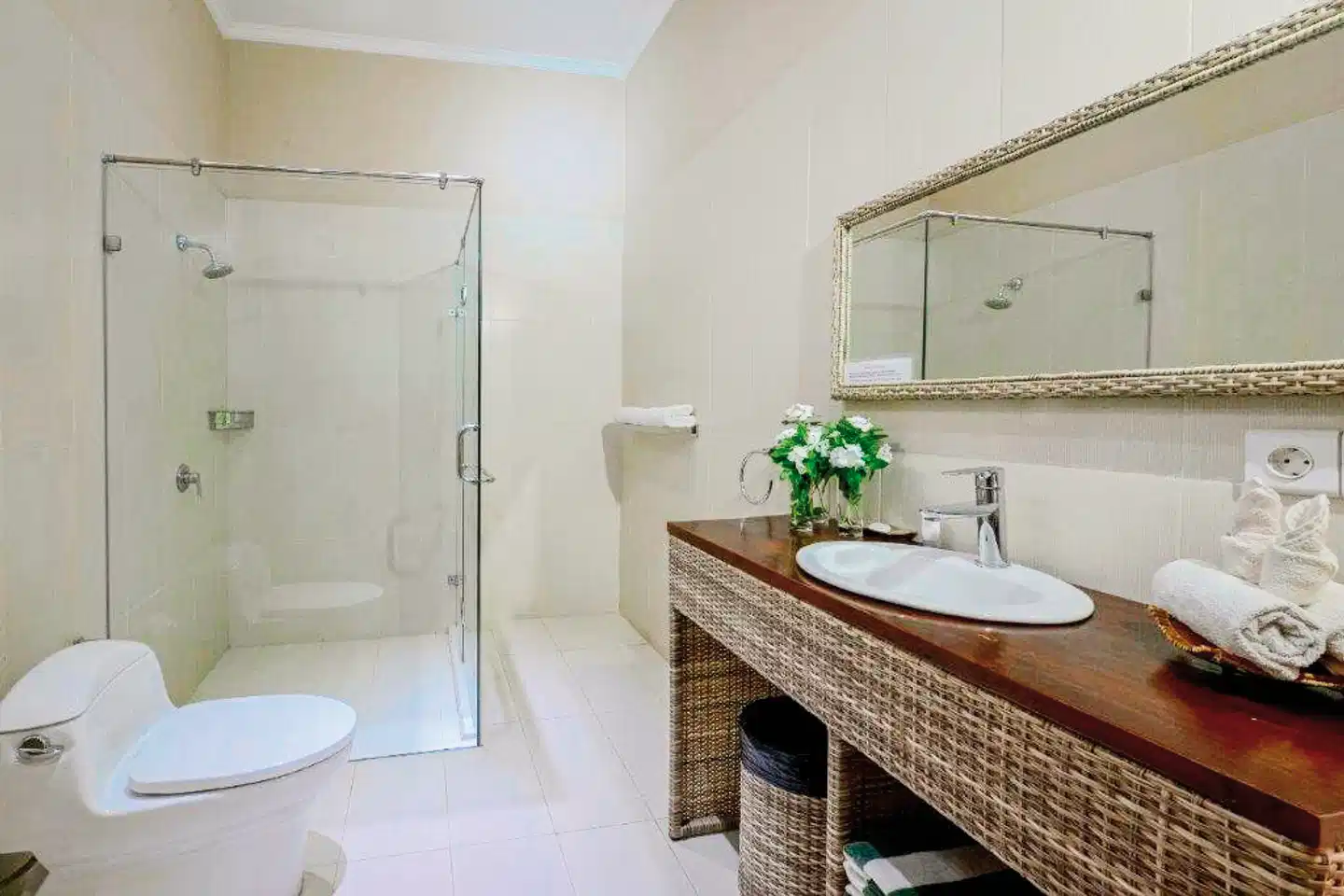 Kura Kura Beach Resort Badezimmer