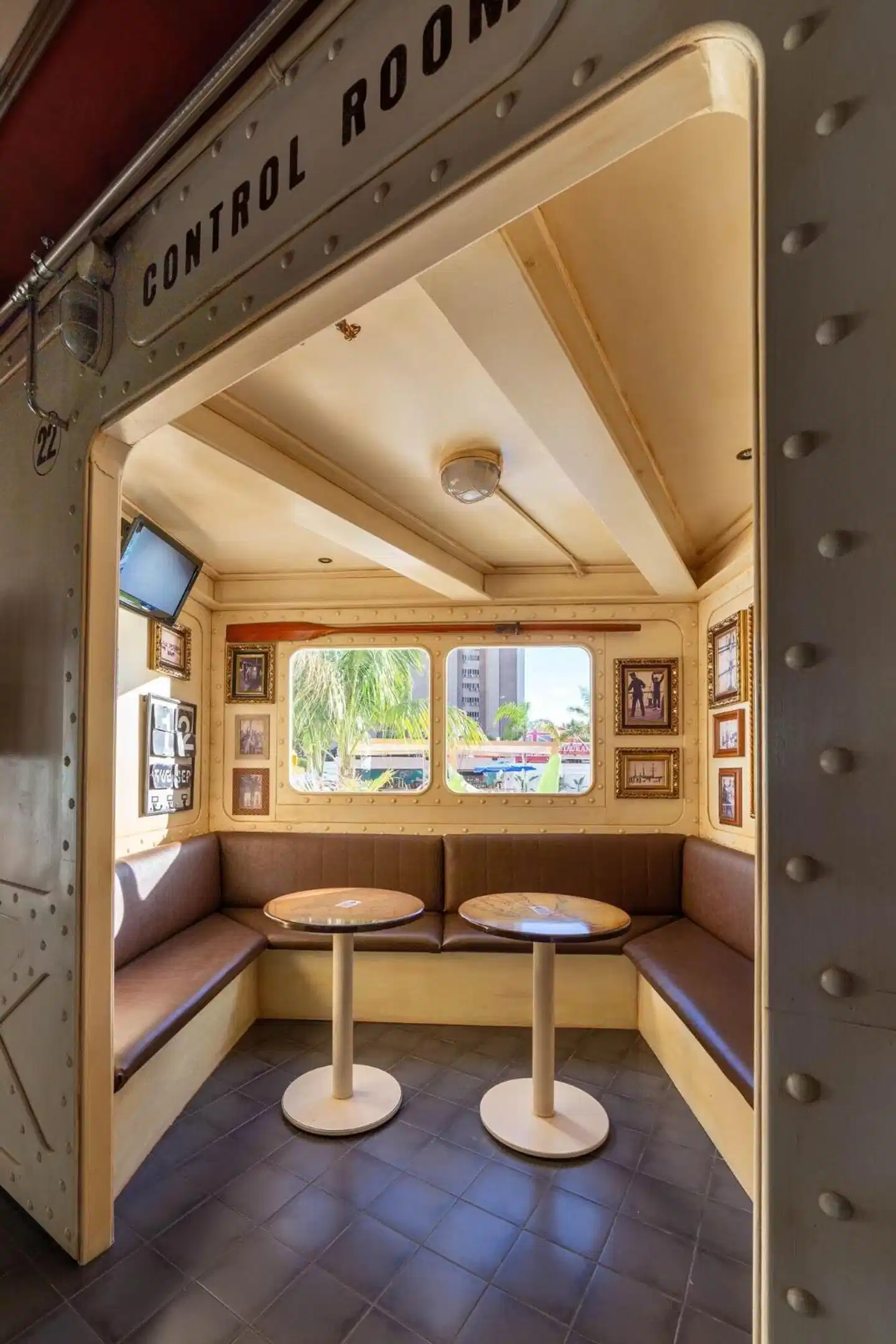 Ambassador Playa II Lobby