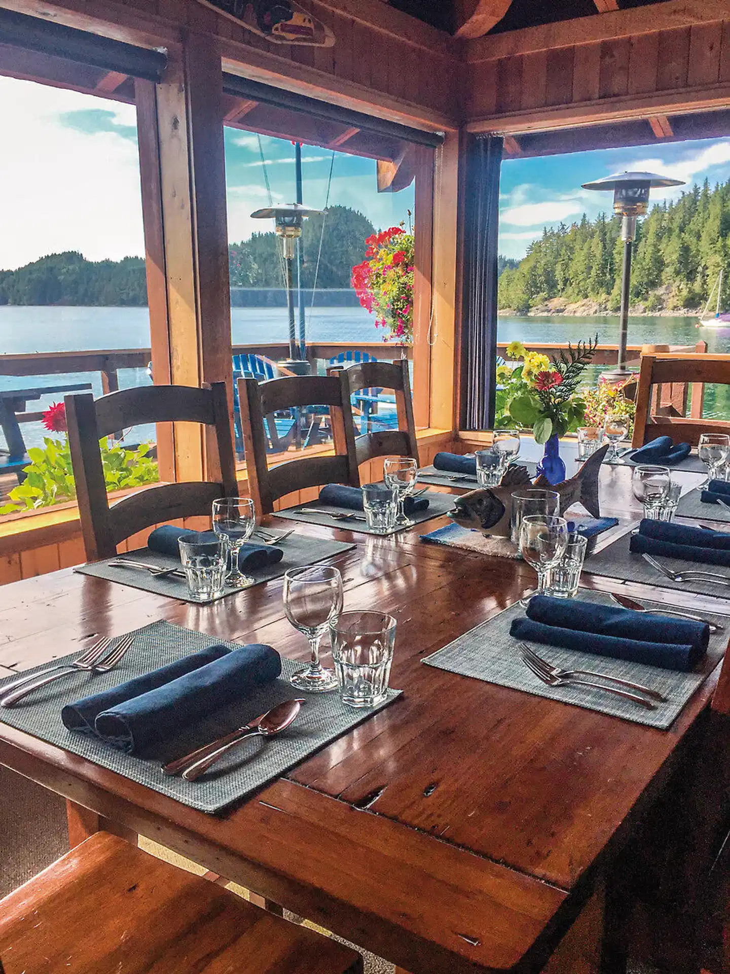 Farewell Harbour Lodge Lobby