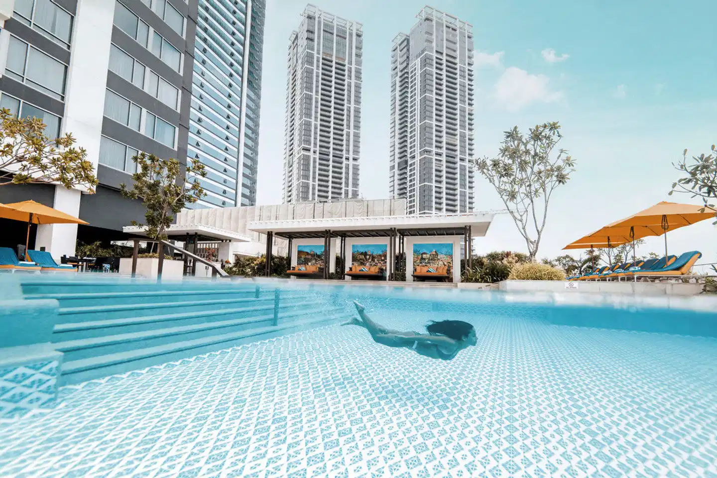 Shangri-La Colombo Pool