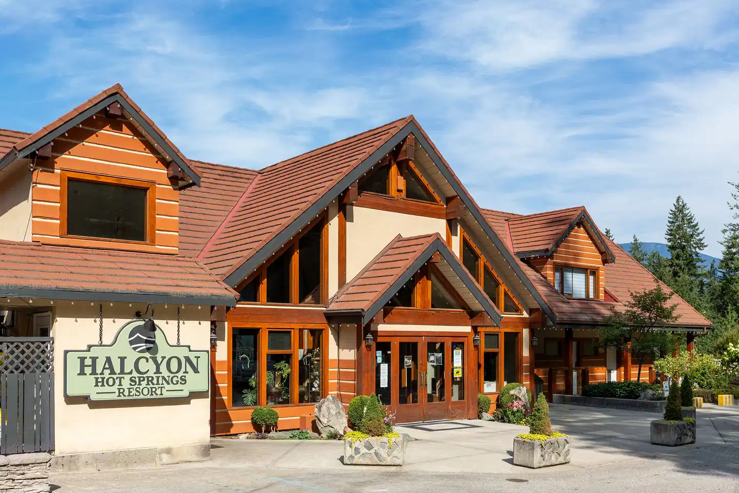 Halcyon Hot Springs Village and Spa Aussenansicht