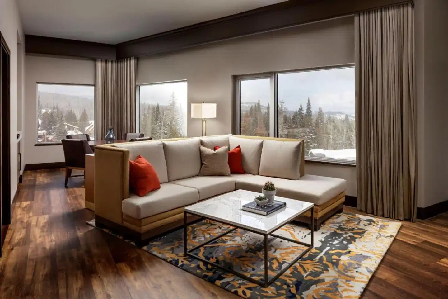 The Josie Hotel, Autograph Collection Lobby