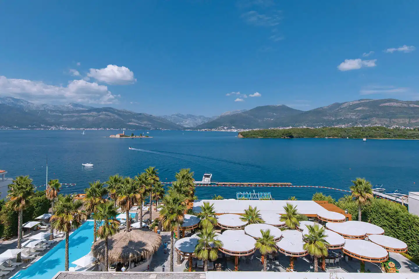 Nikki Beach Resort & Spa Montenegro Terrasse