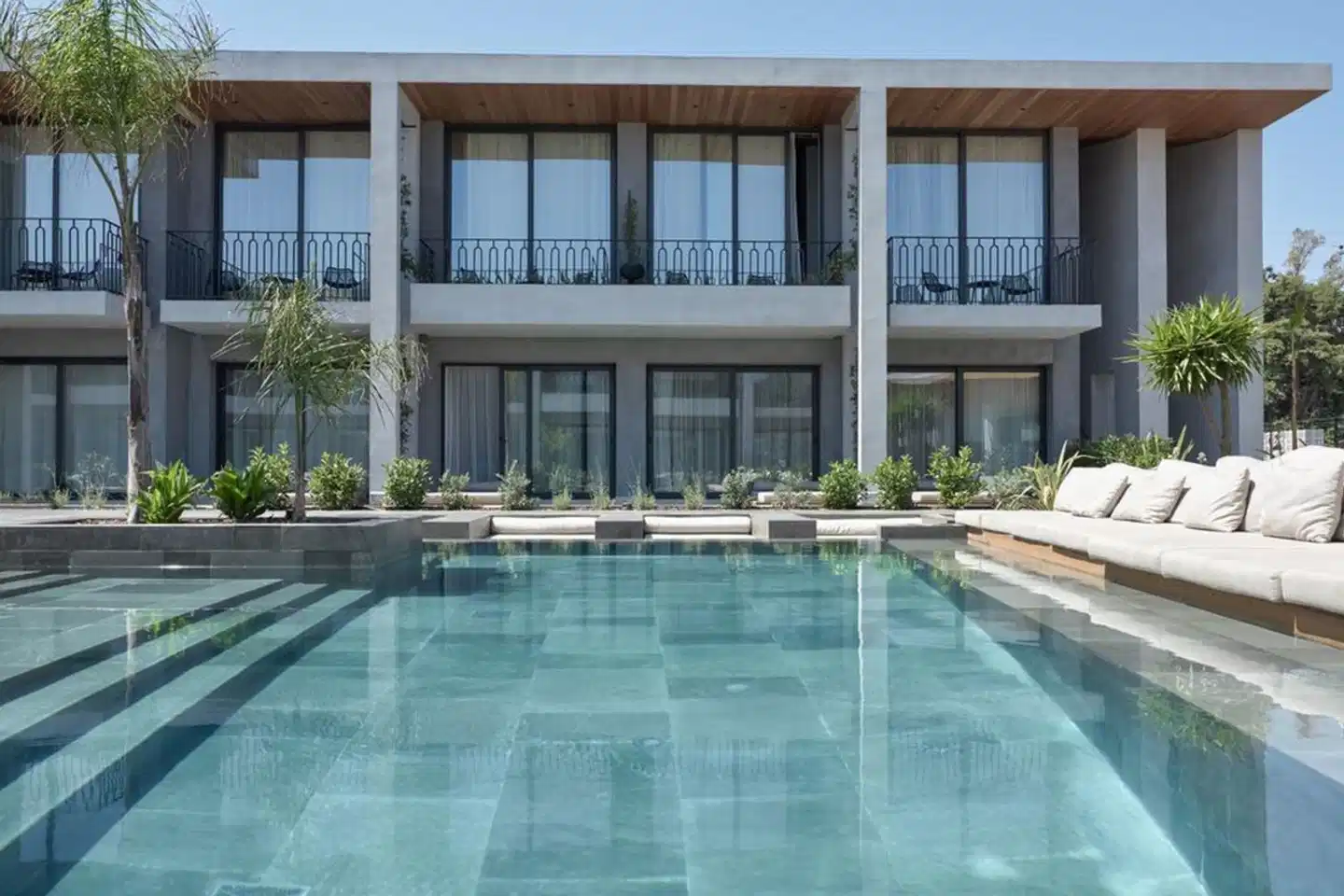 Contessina Suites & Spa Pool