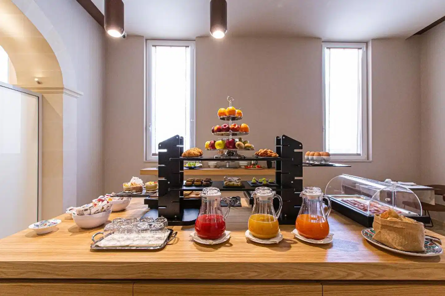 Hotel Simon Bolivar Restaurant