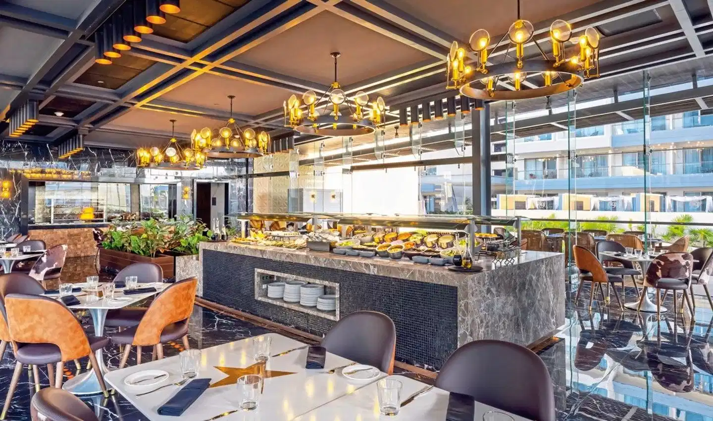 Planet Hollywood Adult Scene Cancun Restaurant