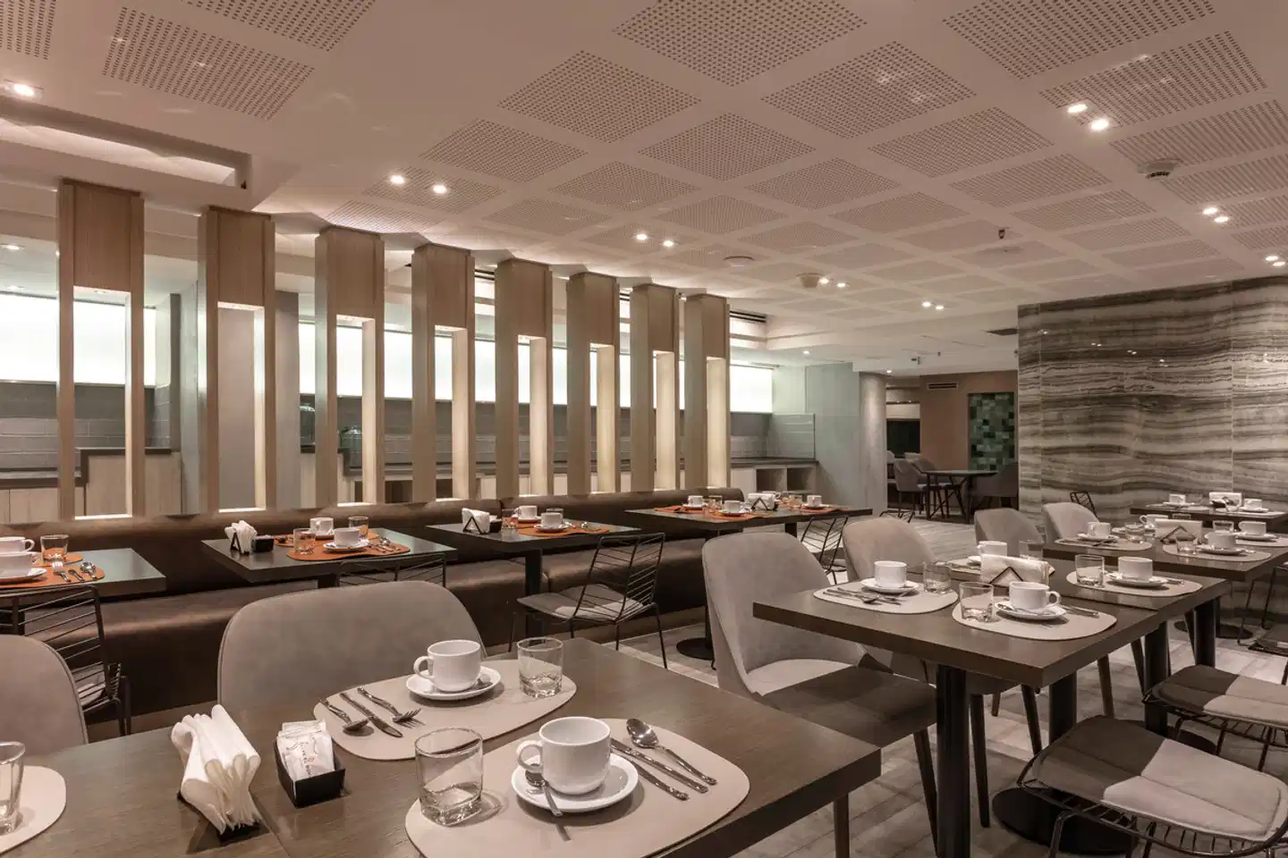 Huinid Obelisco Restaurant