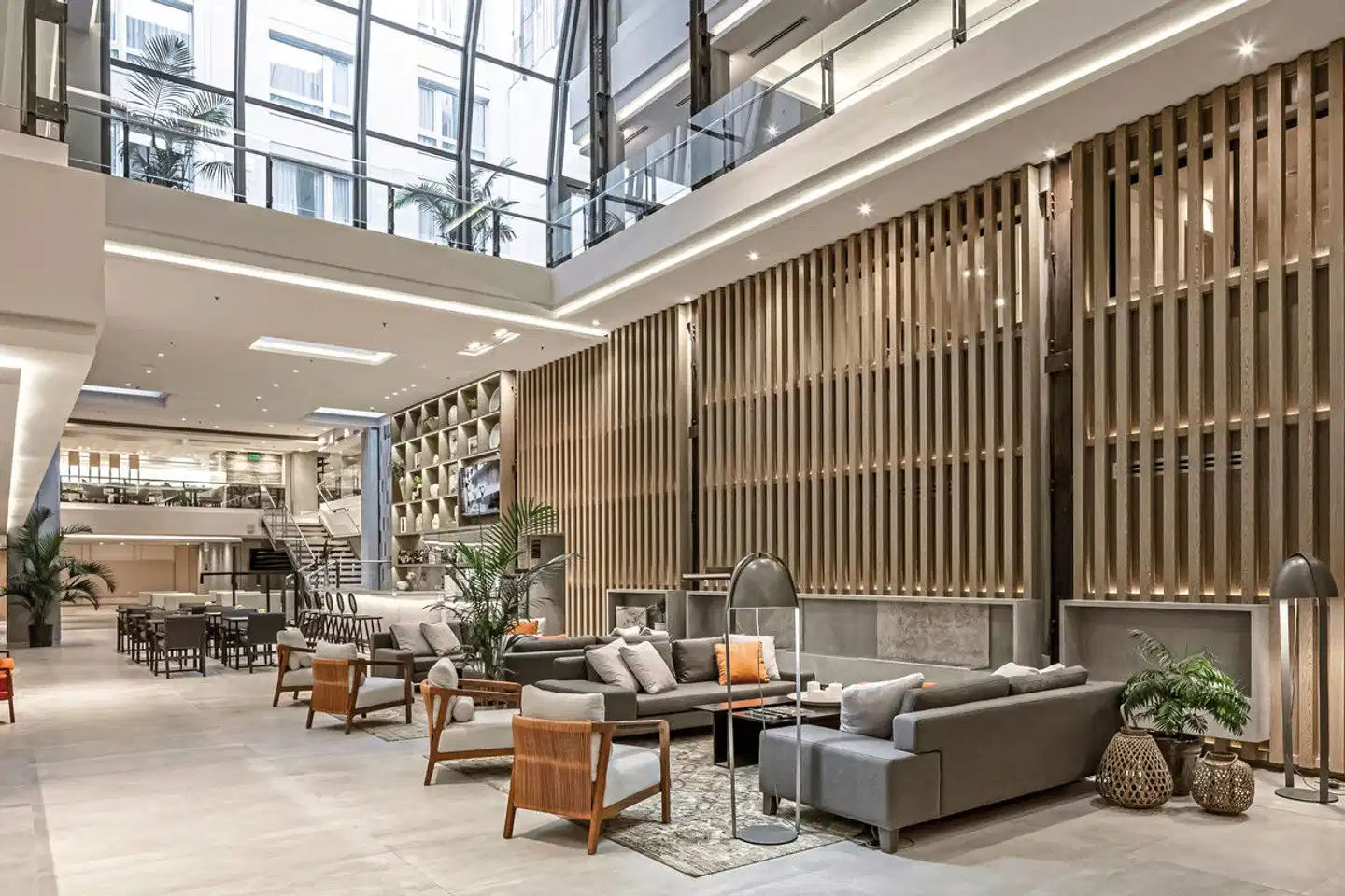 Huinid Obelisco Lobby