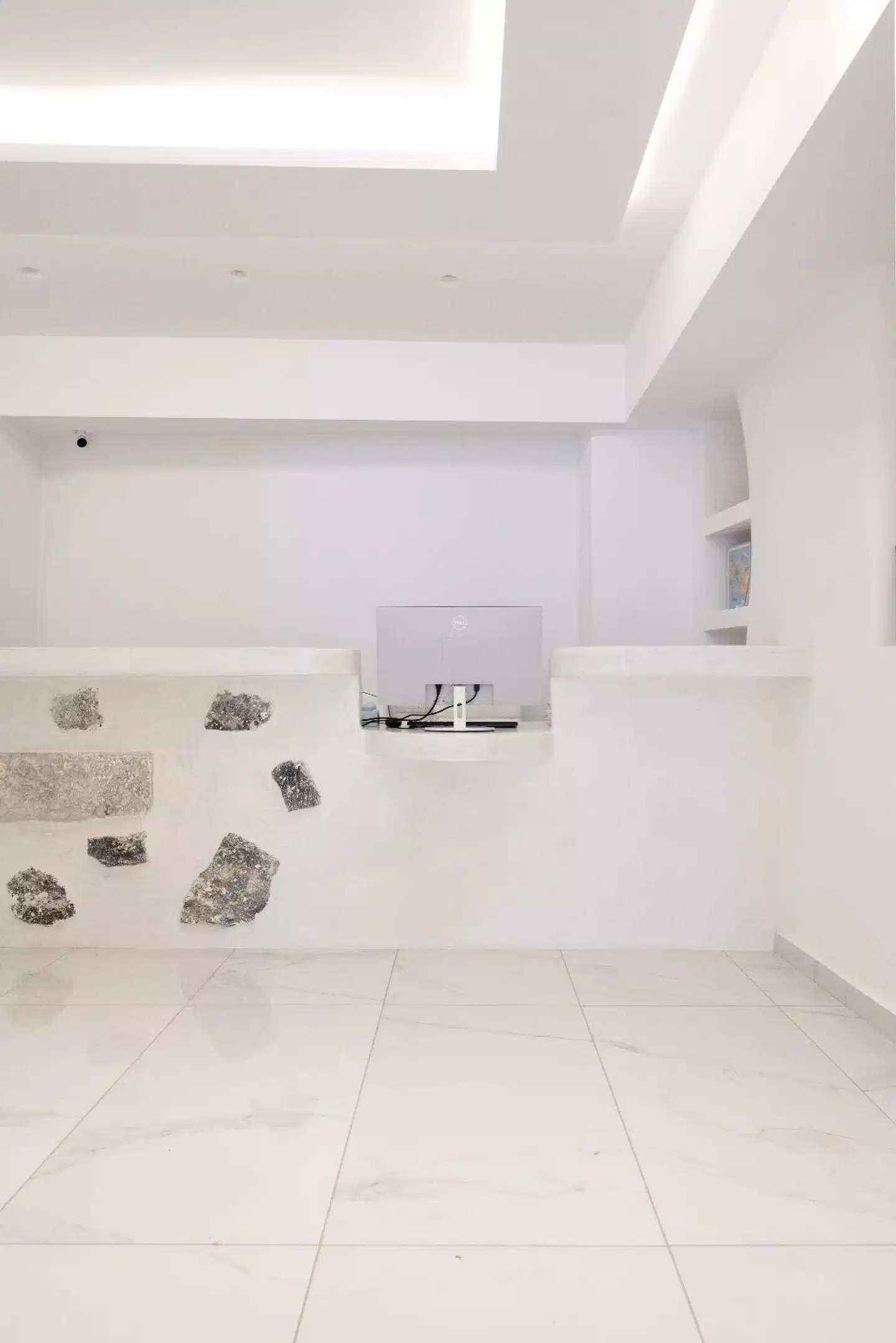 Caldera Cliff Illusion Suites Wellness