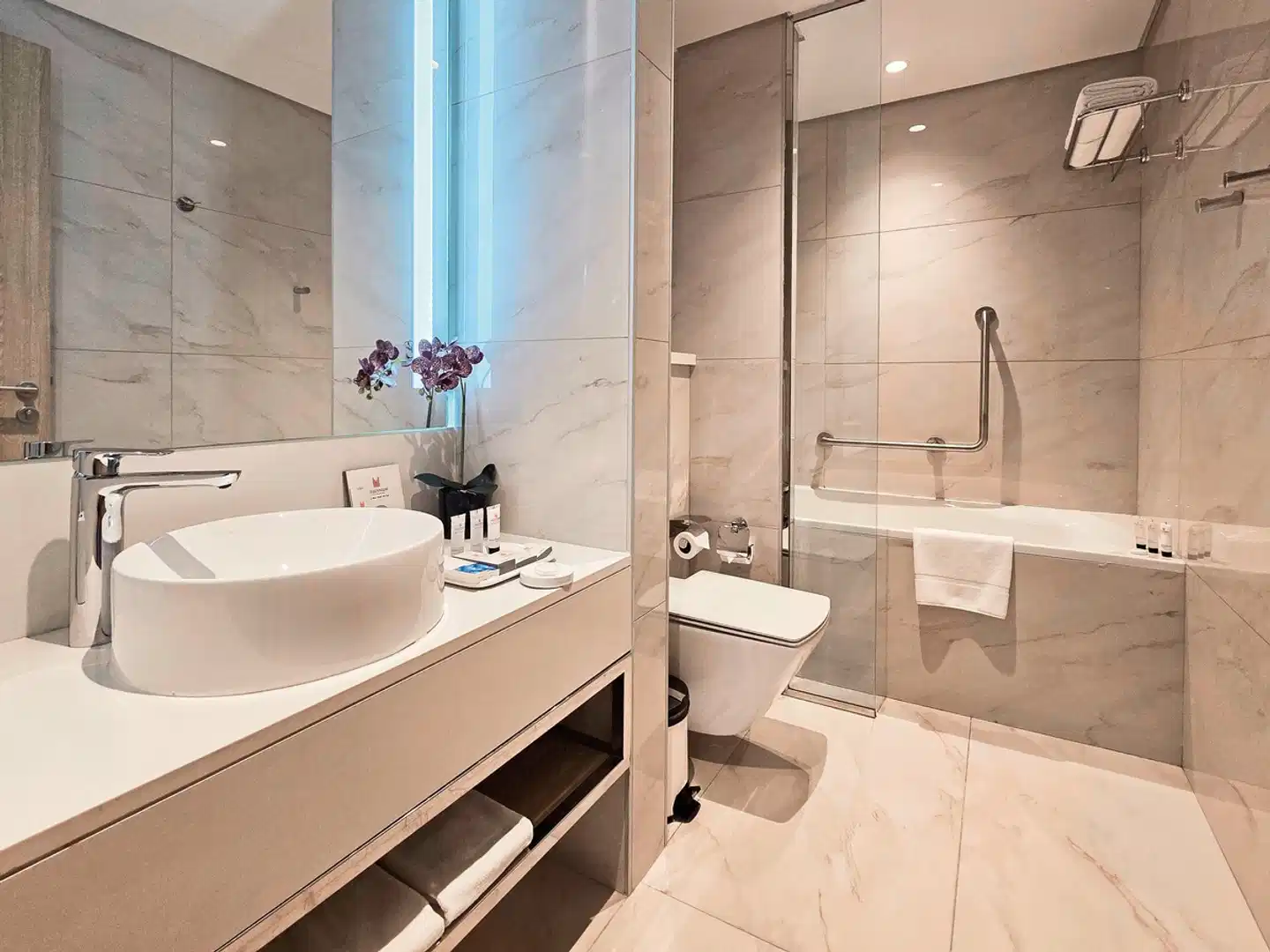 Millennium Place Mirdif Badezimmer