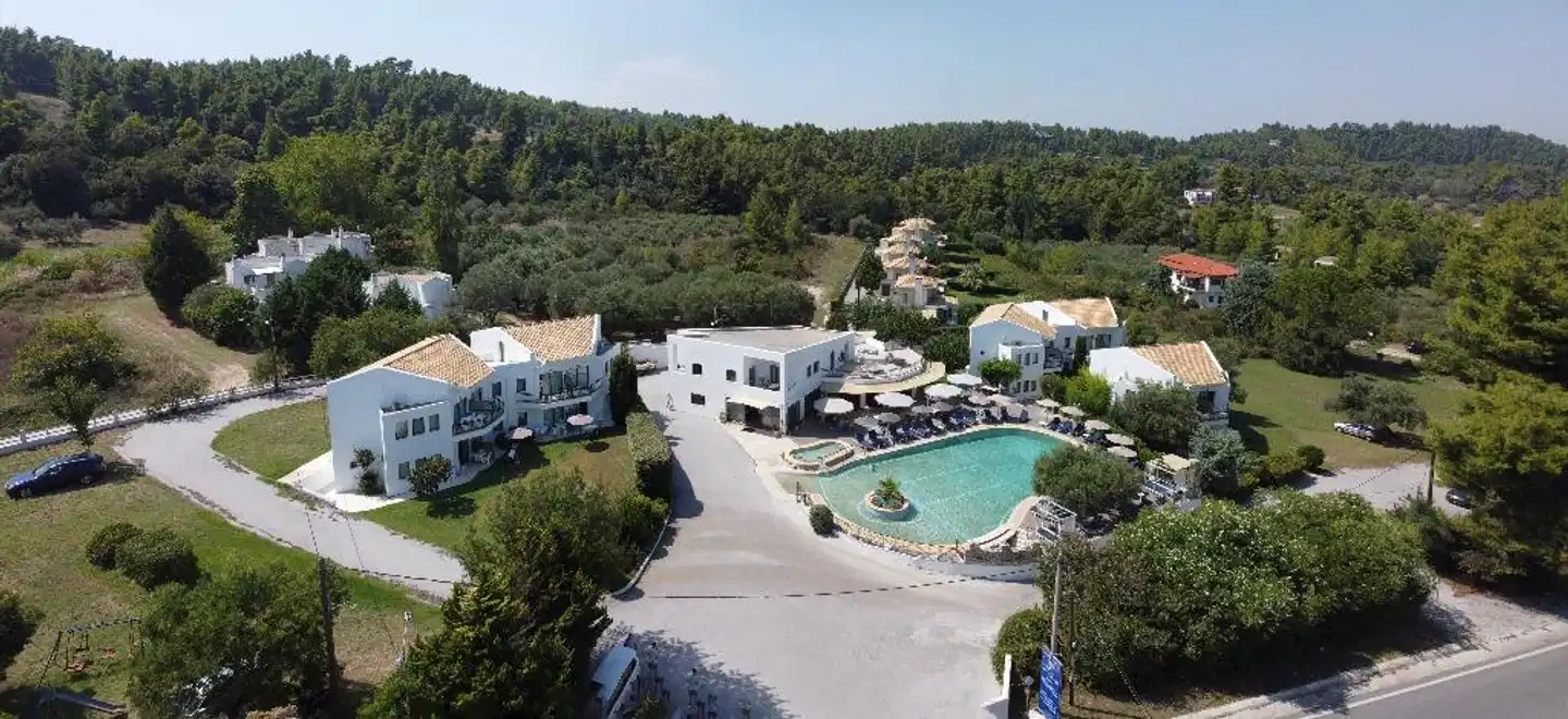 Greek Pride Aithrion Hotel Aussenansicht