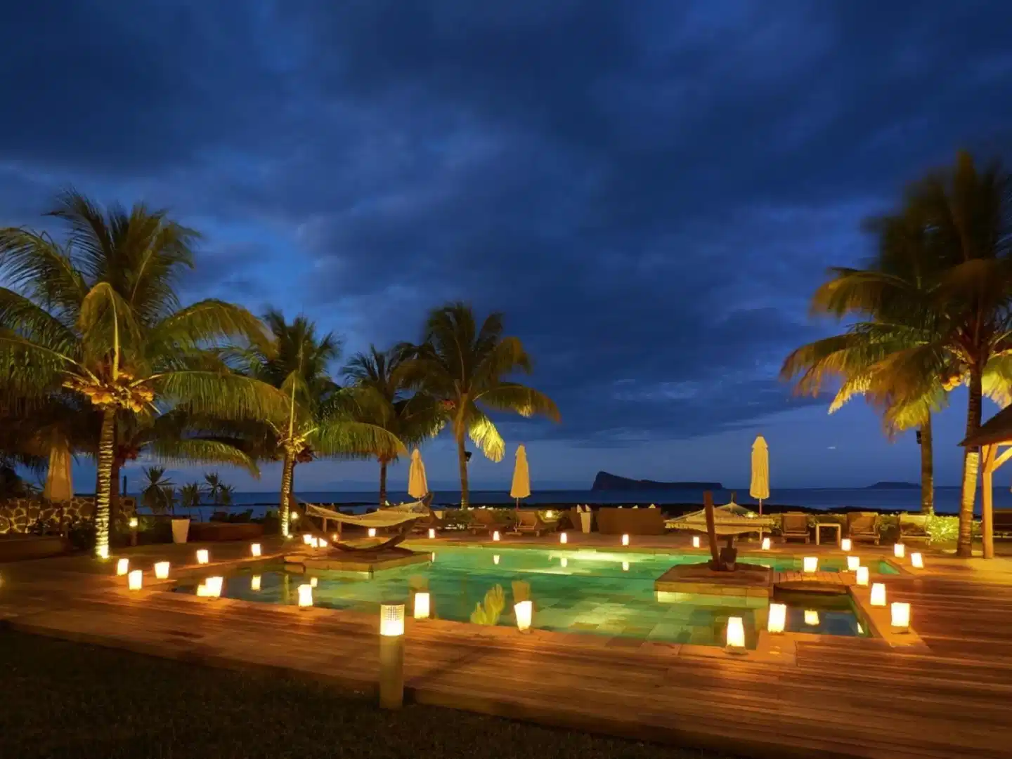 Cape Point Seafront Suites & Penthouse by Lov Pool