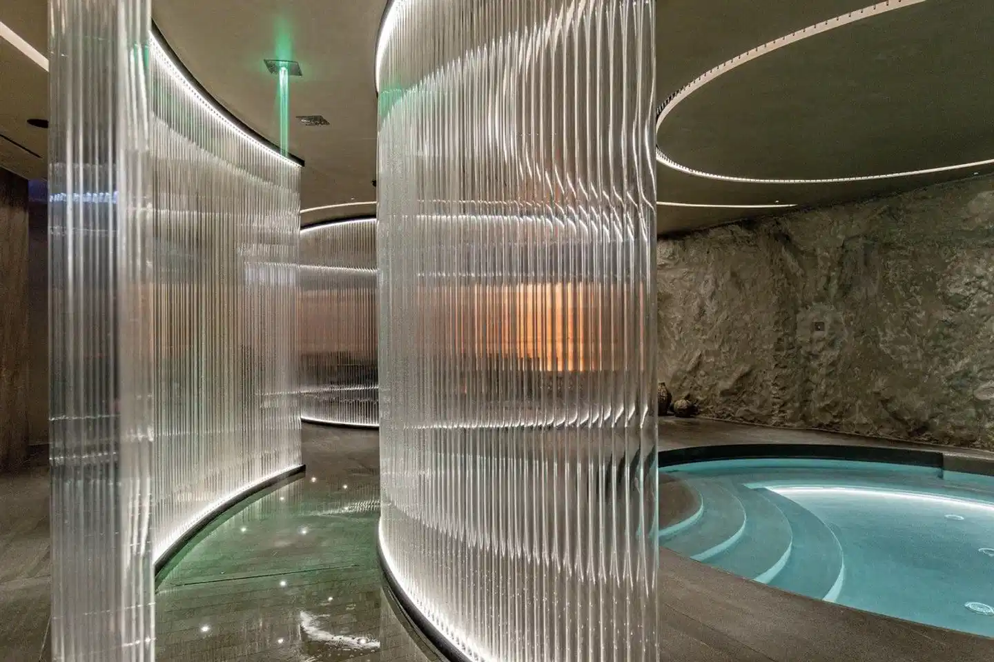 Pnoe Breathing Life Hallenbad